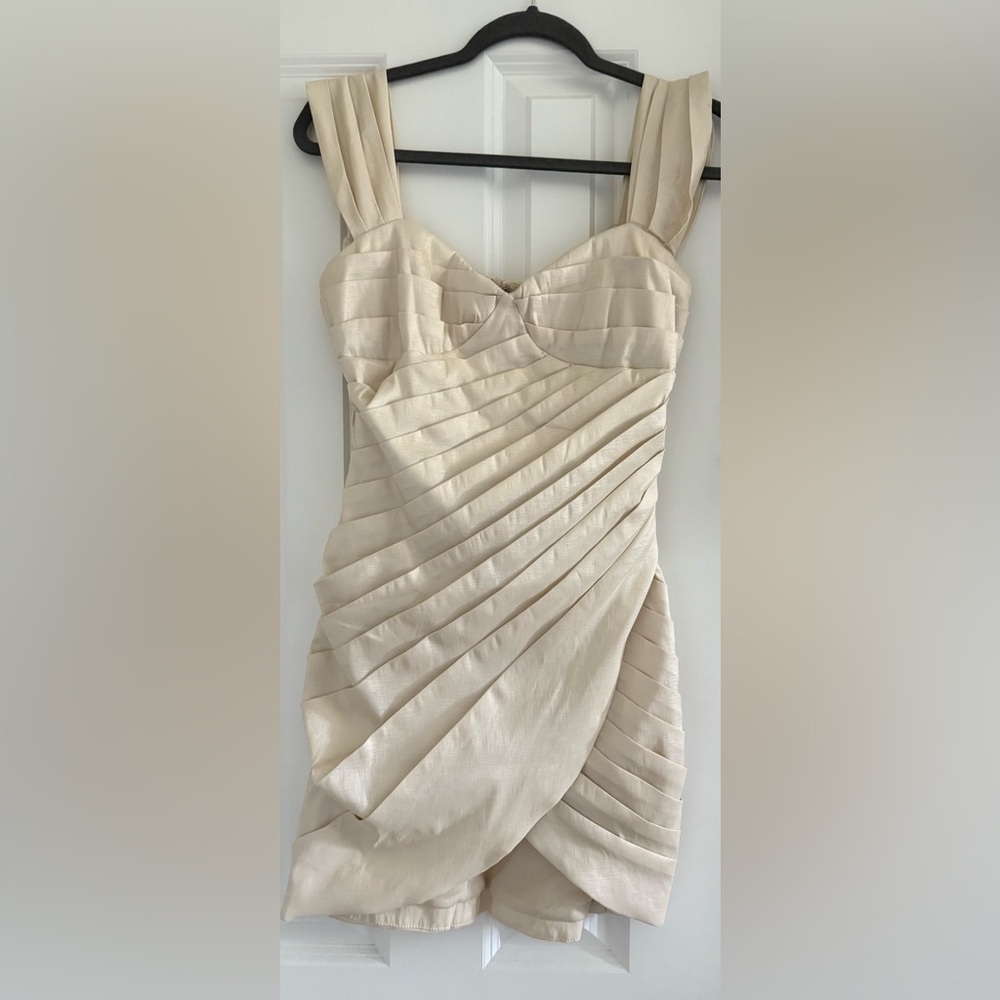 DO+BE Pleated Cocktail Dress in Cream